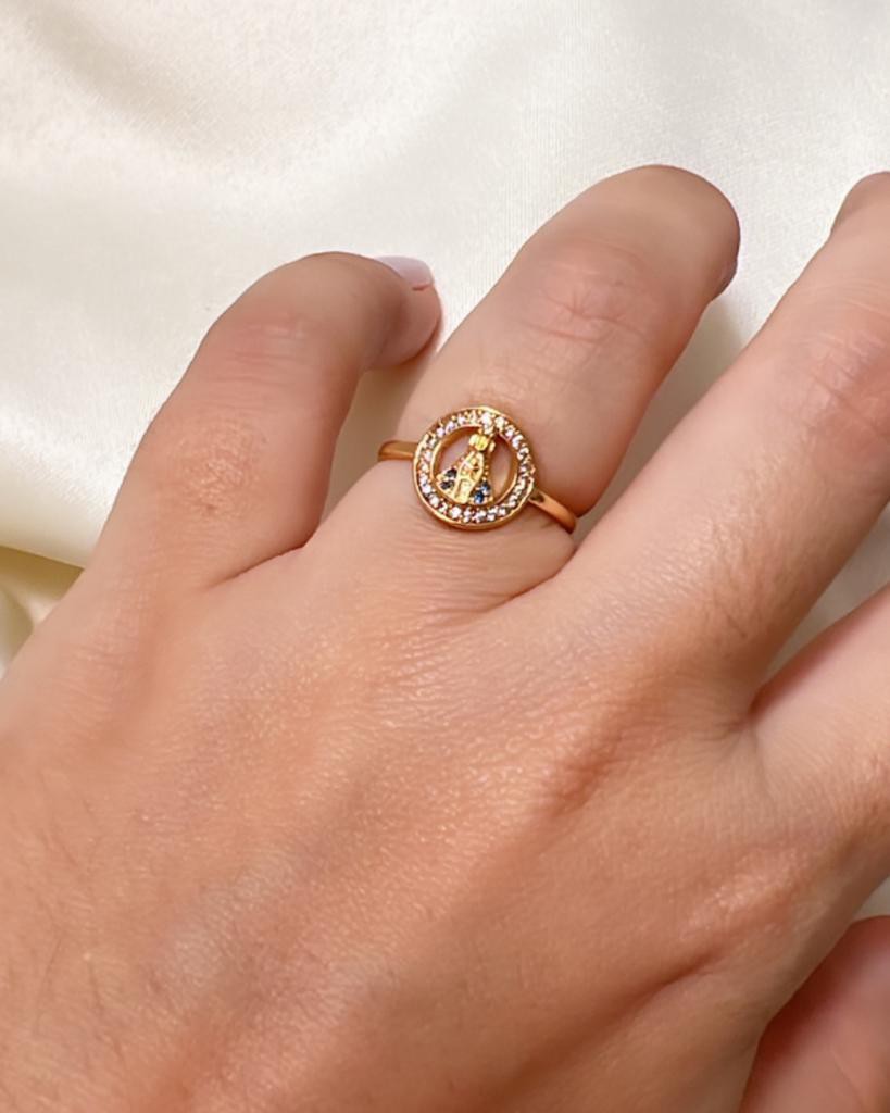 Anel Religioso Nossa Senhora Cravejado Elegante Delicado- Banhado a Ouro 18k - Semijoia