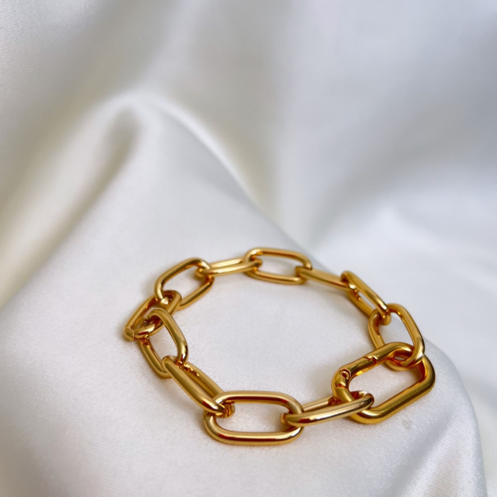 Pulseira Elo Médio Oval Fecho Com Elo - Semijoia Banhada a Ouro 18k
