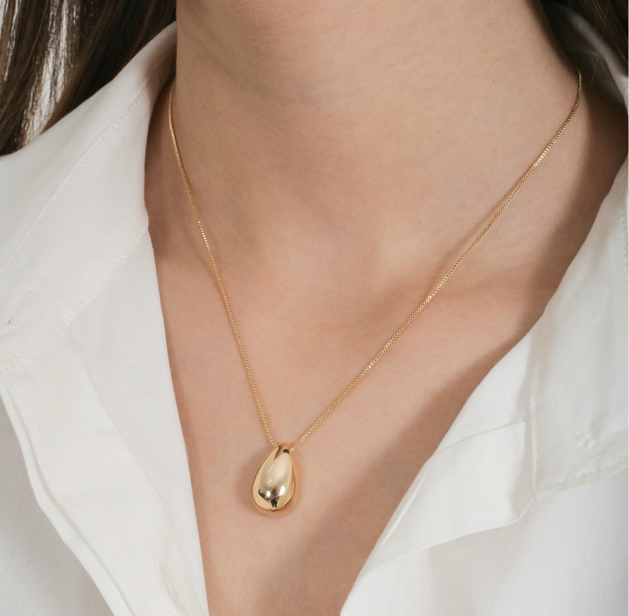 Conjunto Gota Lisa Média - Colar e Brinco - Semijoia Banhada a Ouro 18K