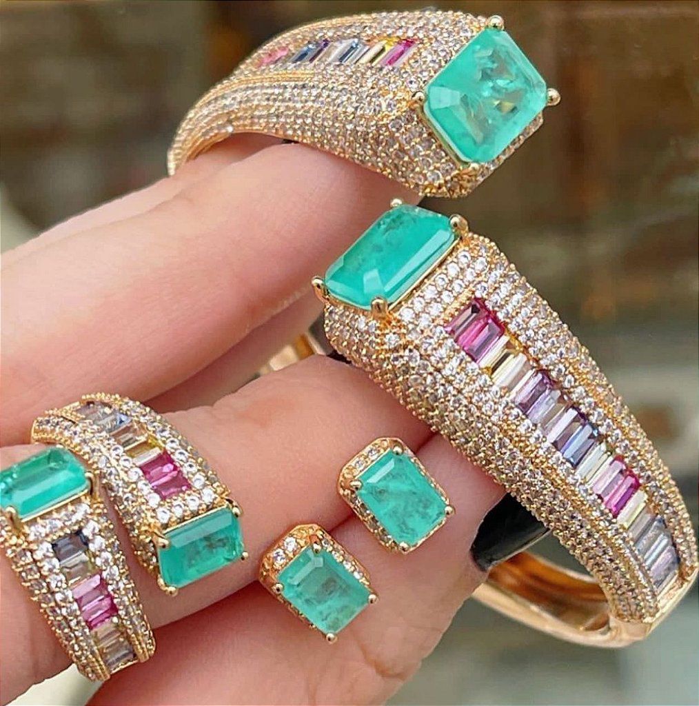 Conjunto Luxo de Pedra Fusion Verde Agua e Zicornias Coloridas e Cristais - Composto por Anel, Bracelete e Brinco - Semi