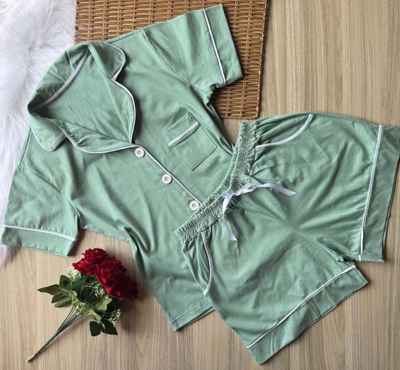 Pijama Americano de Algodão de Manga Curta e com Bolsos no Short – Short Doll - Conforto e Estilo para suas Noites