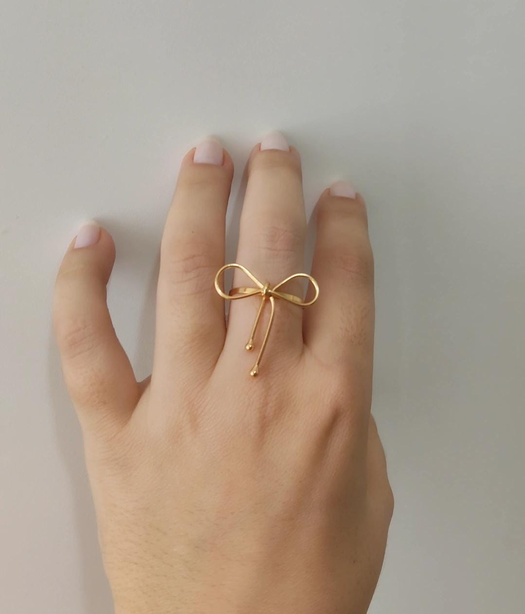 Anel Laço Fio com Bolinhas nas Pontas - Minimalista Ajustavel - Semijoia Banhada a Ouro 18K
