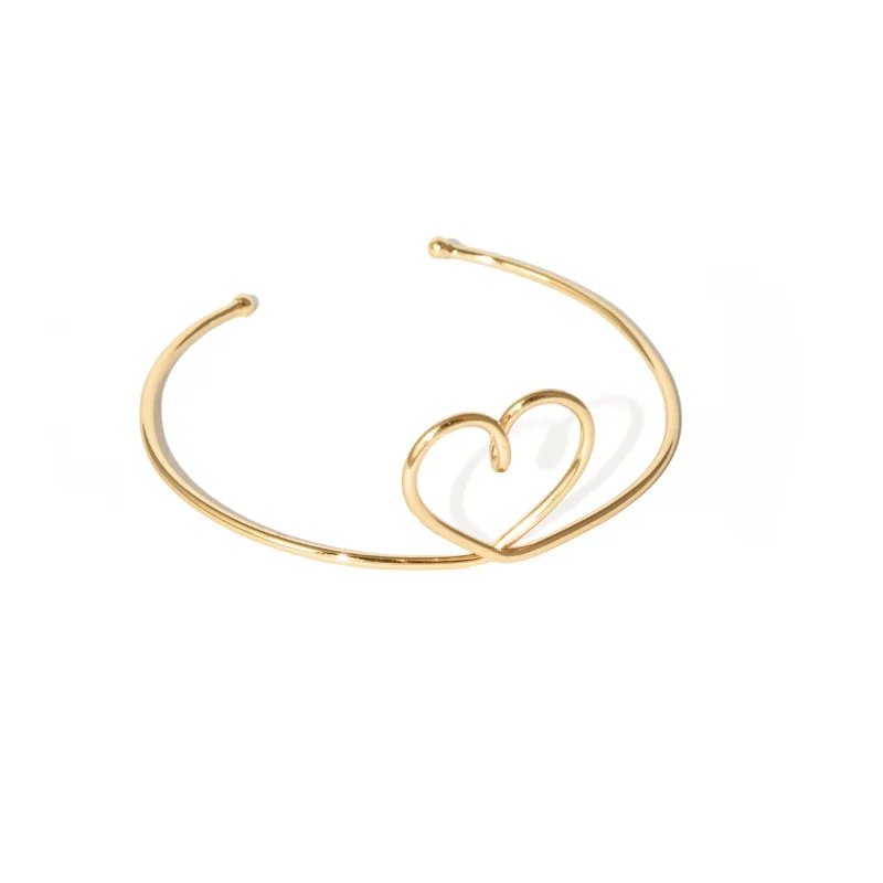 Bracelete Coração Fio Ajustável Dourado – Delicado, Elegante e Minimalista - Semijoia Banhada em Ouro 18K