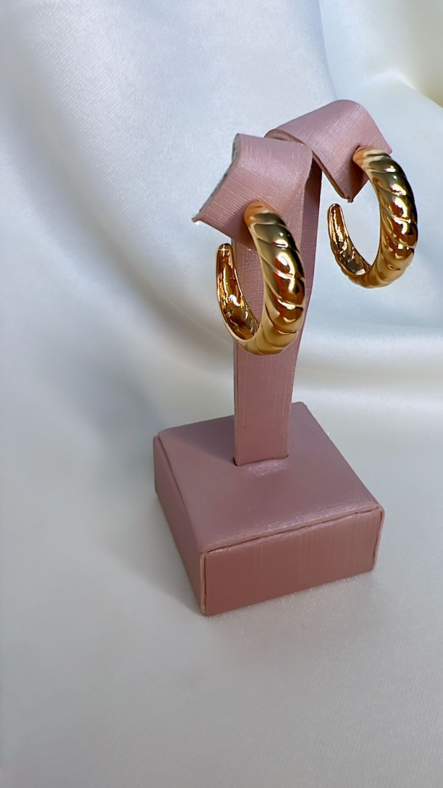 Brinco Argola Lisa Croissaint - Banhado a Ouro 18K - Semijoia