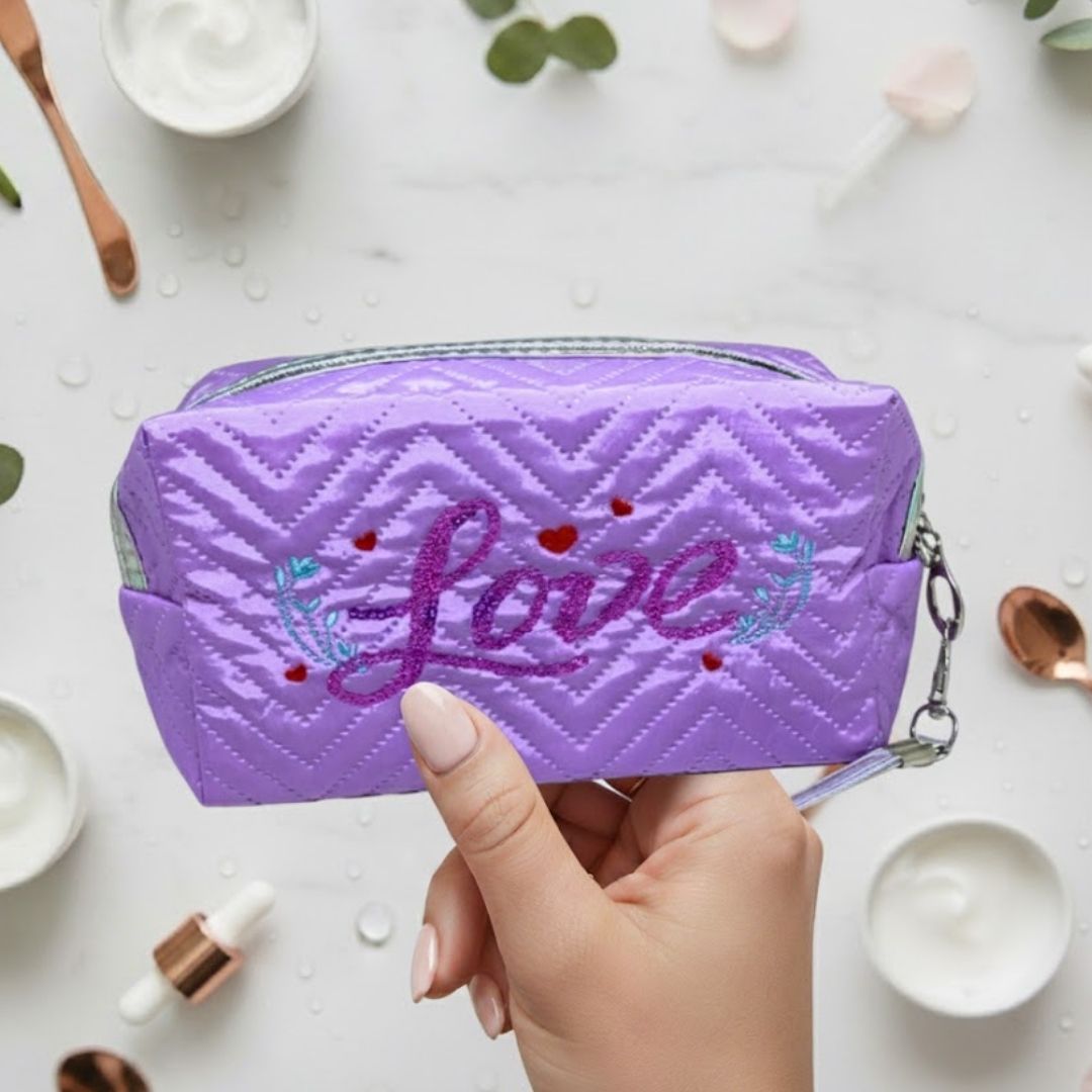 Necessaire Estampada Love