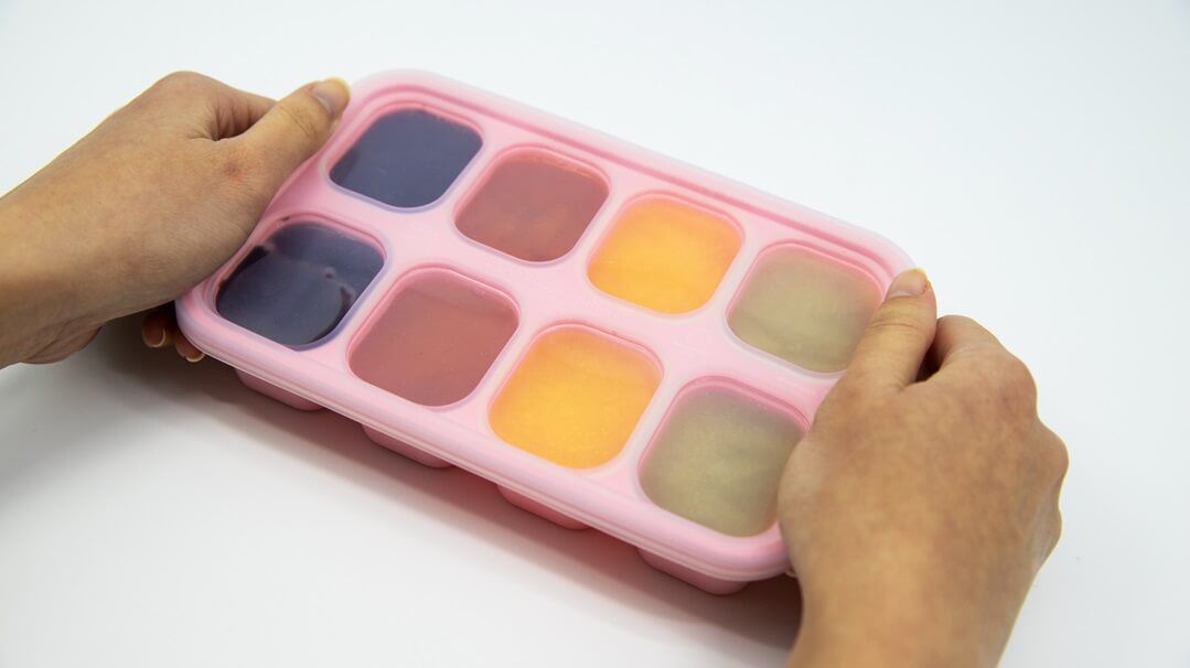 Porta Papinha de Silicone com Tampa 8 Cubos (30ml) Porquinha - Marcus & Marcus