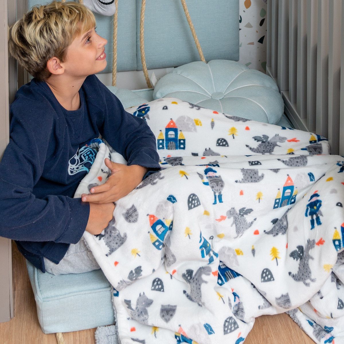 Cobertor Infantil Plush Print com Sherpa 1,27 x 1,52 Cavaleiro Branco