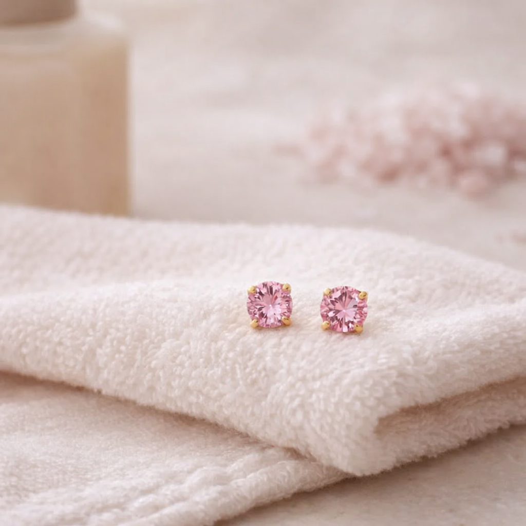 Brinco Infantil Banho de Ouro 3mm Solitário Antialérgico 2 à 5 anos - Tuttiamore