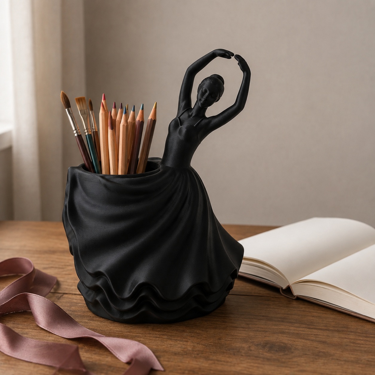 Porta-Canetas Bailarina Clássica Criandê Preto