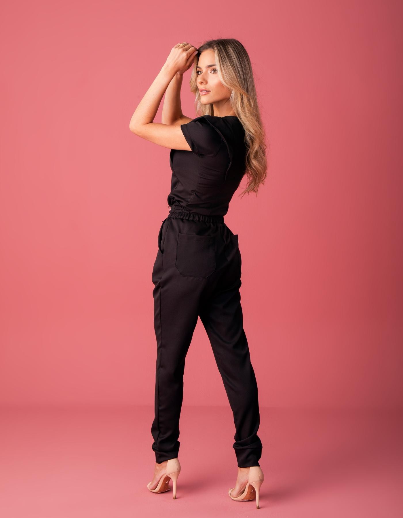 Scrub Feminino Laila Preto — foto 5