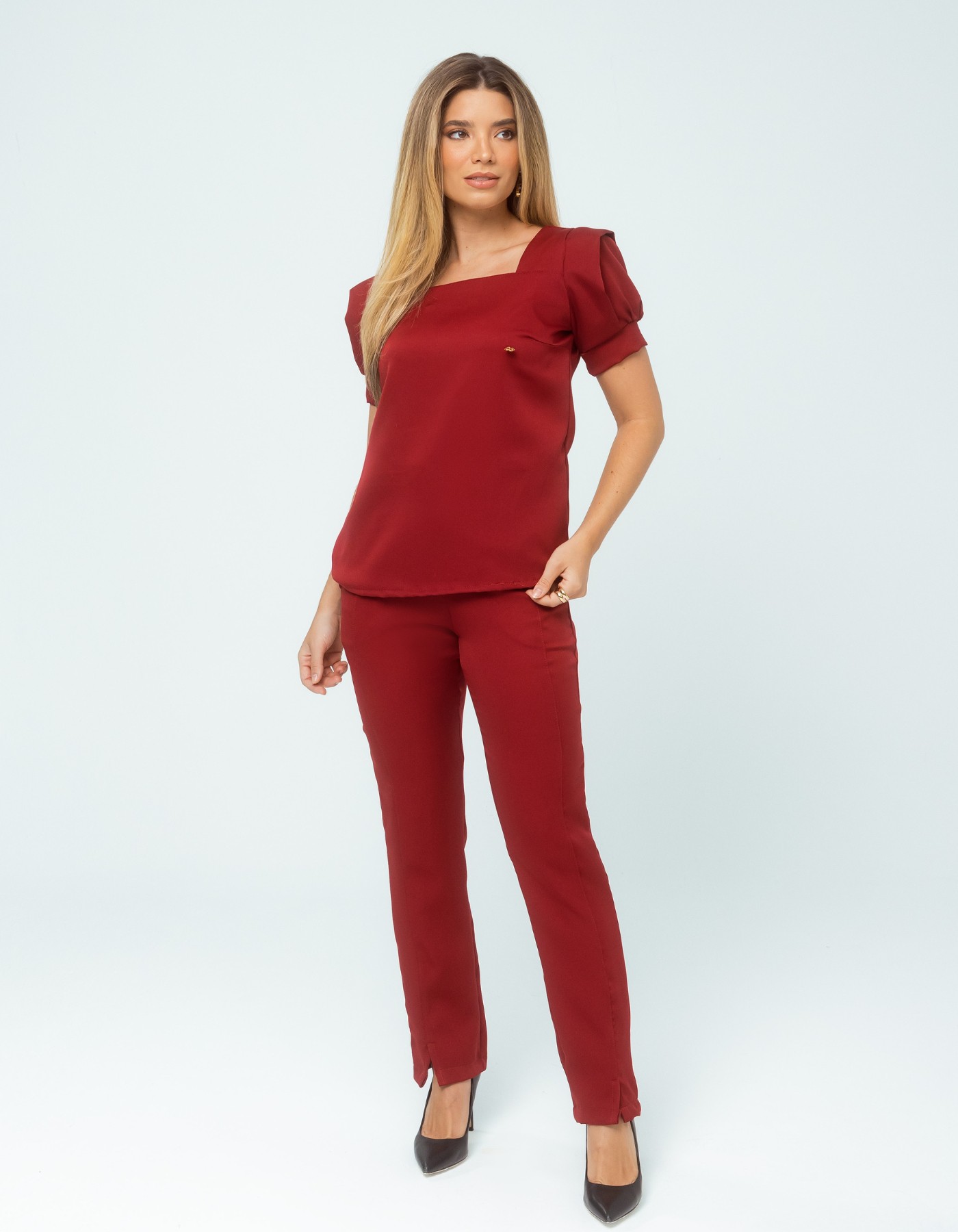 Scrub Feminino Sarah Bordô — foto 4