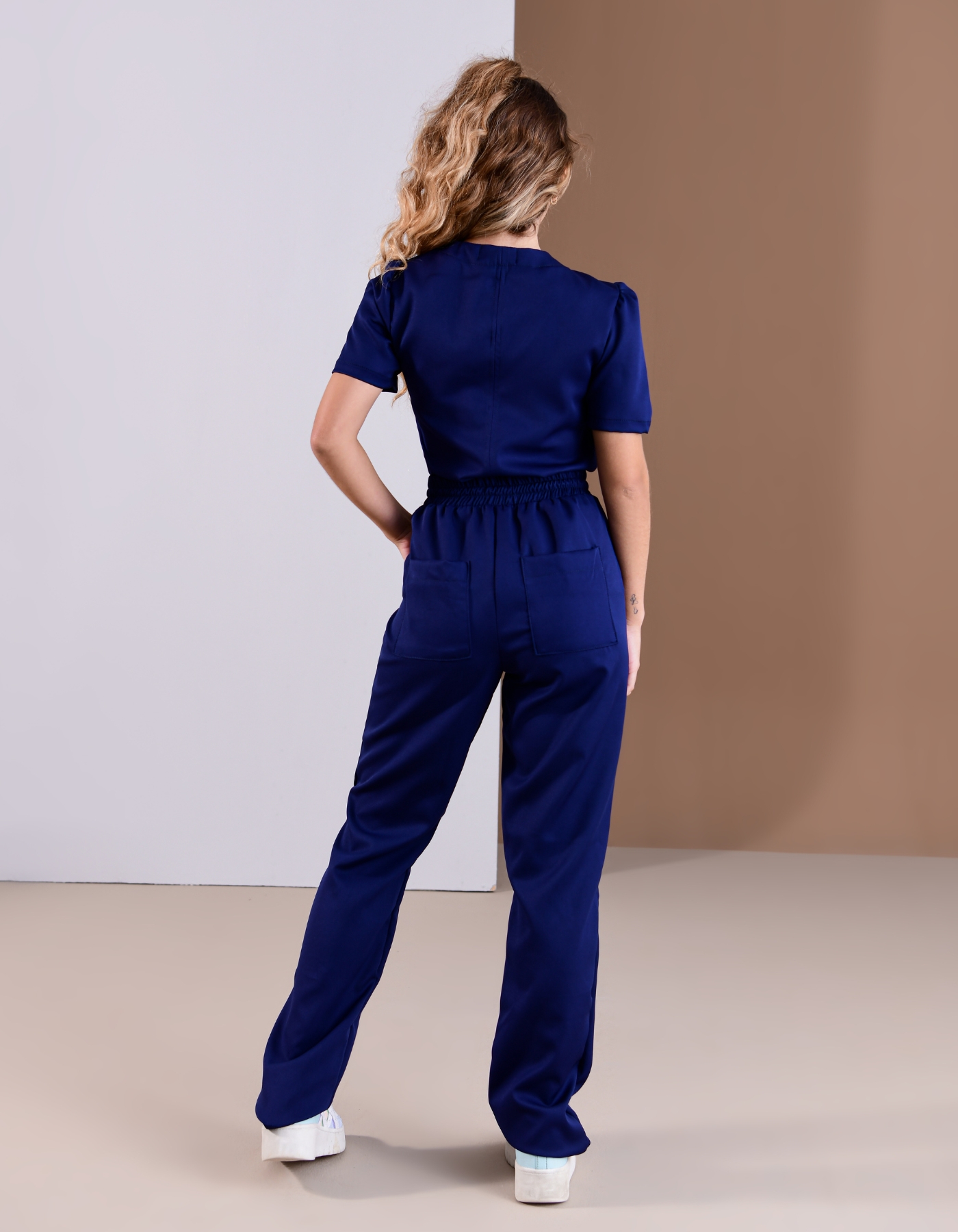Scrub Feminino Lily Marinho — foto 3