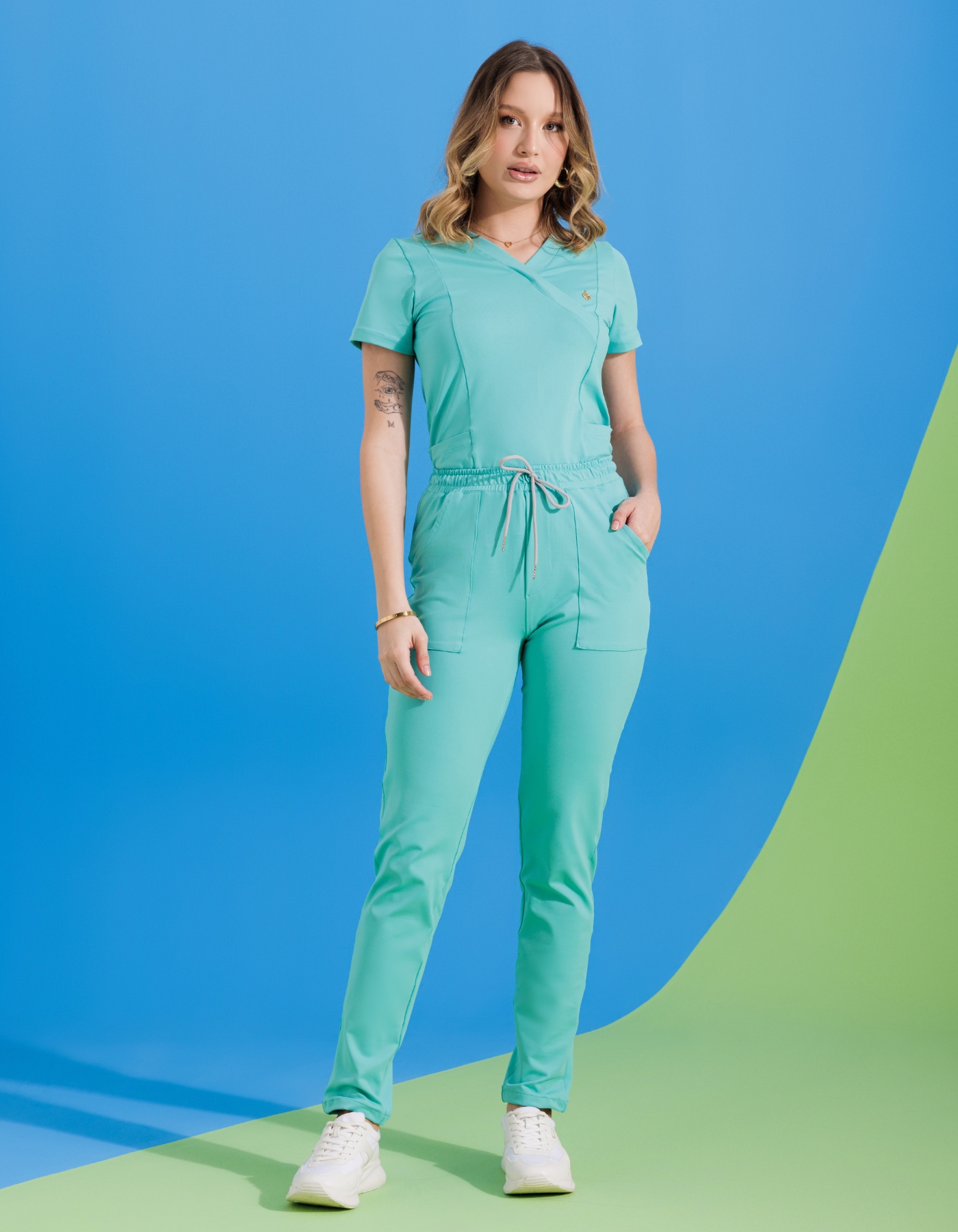 Scrub Feminino Moove Azul Bertie — foto 5