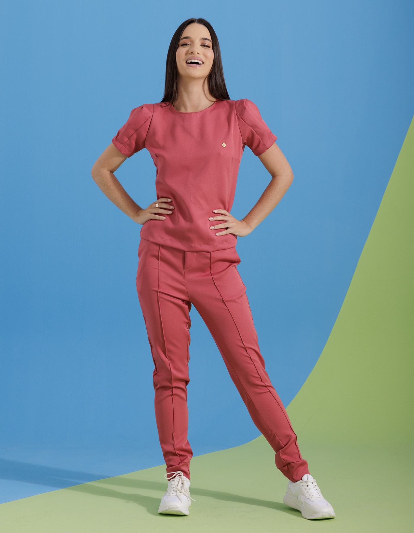 Scrub Feminino Selena Vermelho Cardinal — foto 12