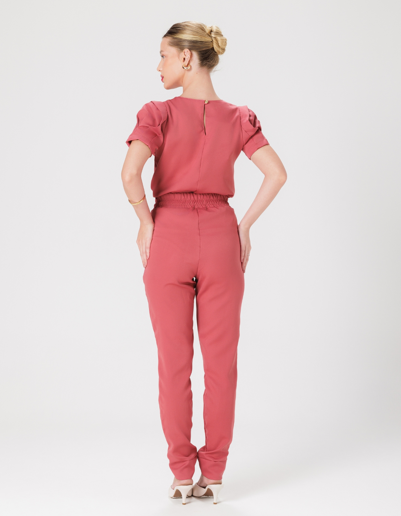 Scrub Feminino Selena Vermelho Cardinal — foto 5