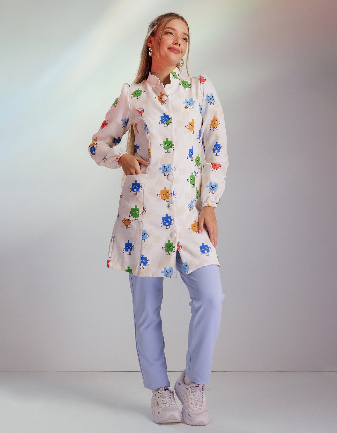 Jaleco Feminino Liza Estampa Autismo — foto 15