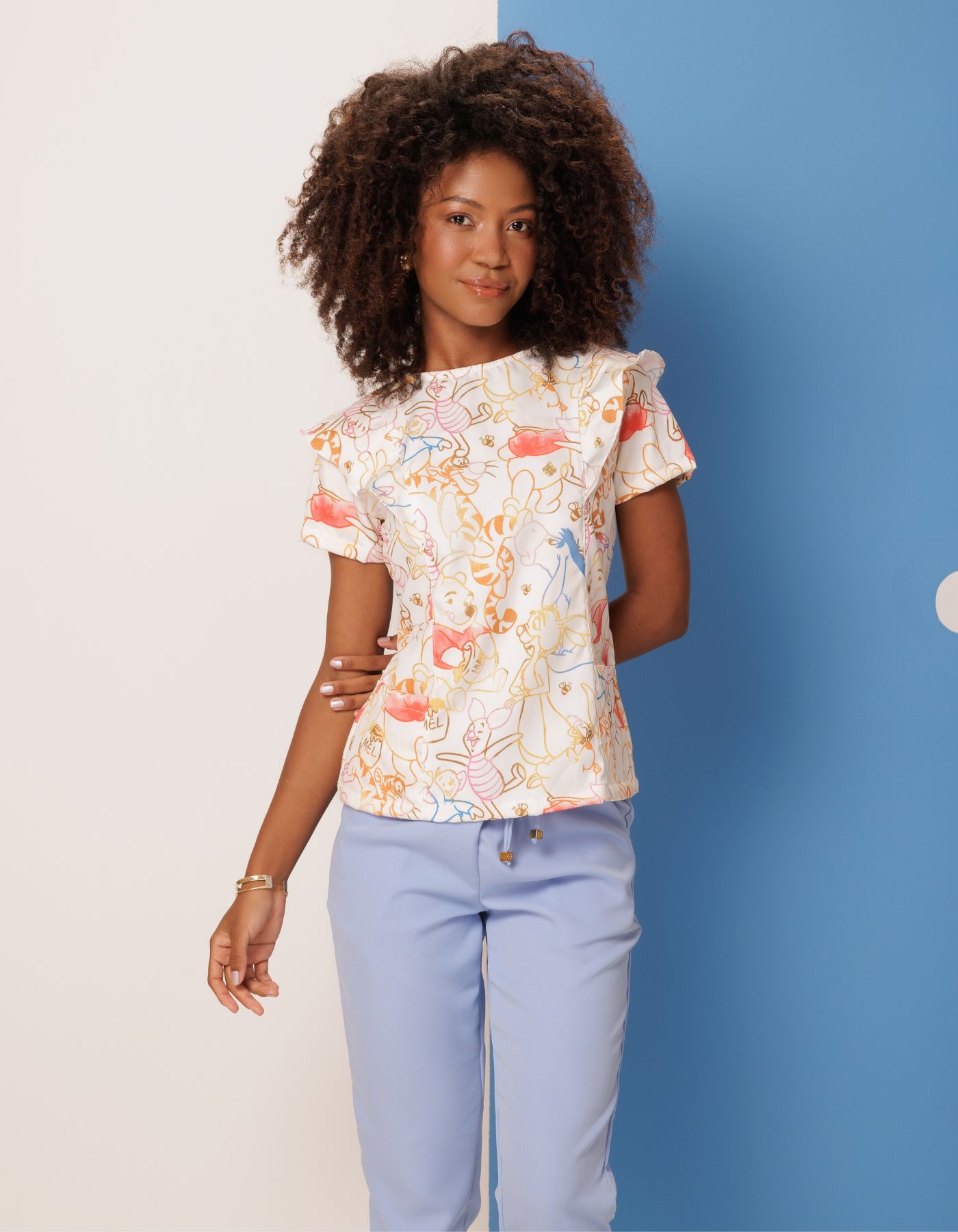 Scrub Feminino Laila Estampa Pooh — foto 6