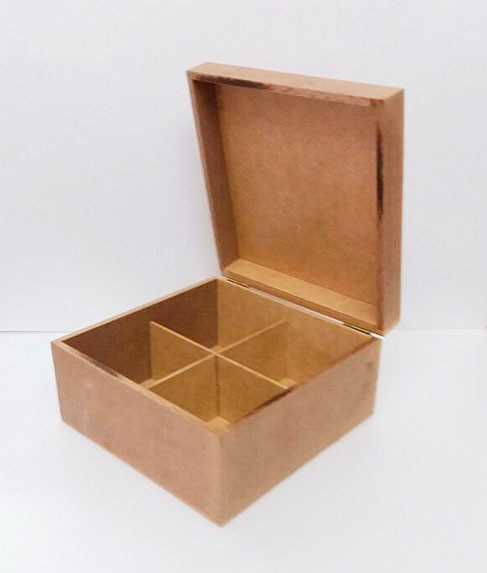 Caixa MDF com 4 divisórias 18x22x15