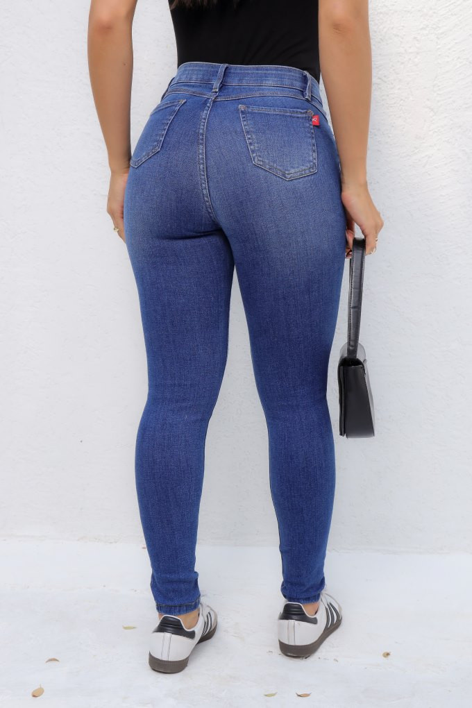 Calça Jeans Skinny Com Cós Personalizado Feminina Revanche
