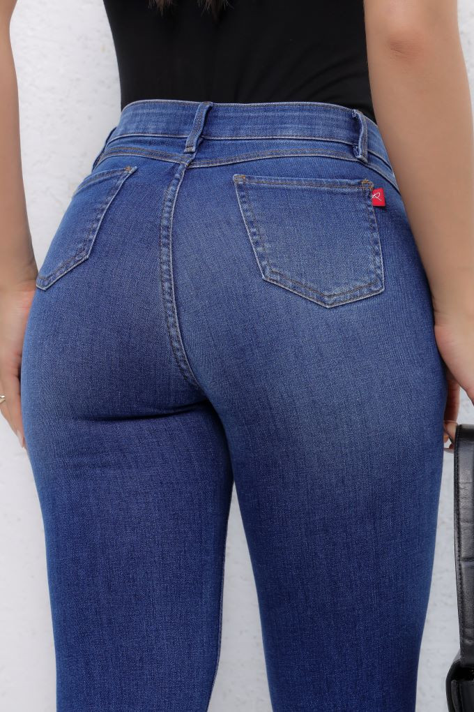 Calça Jeans Skinny Com Cós Personalizado Feminina Revanche