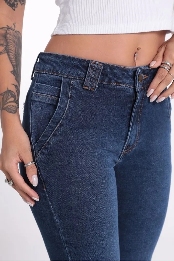 Calça Jeans Flare Bolso Faca Feminino Revanche