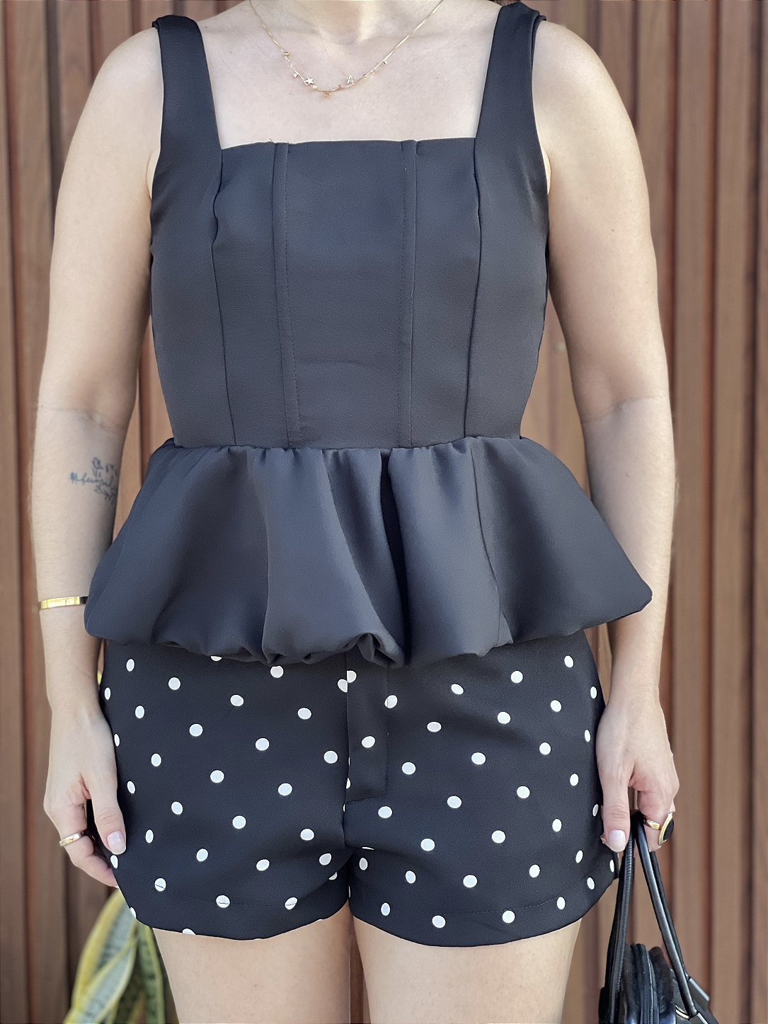 Short Tyna preto