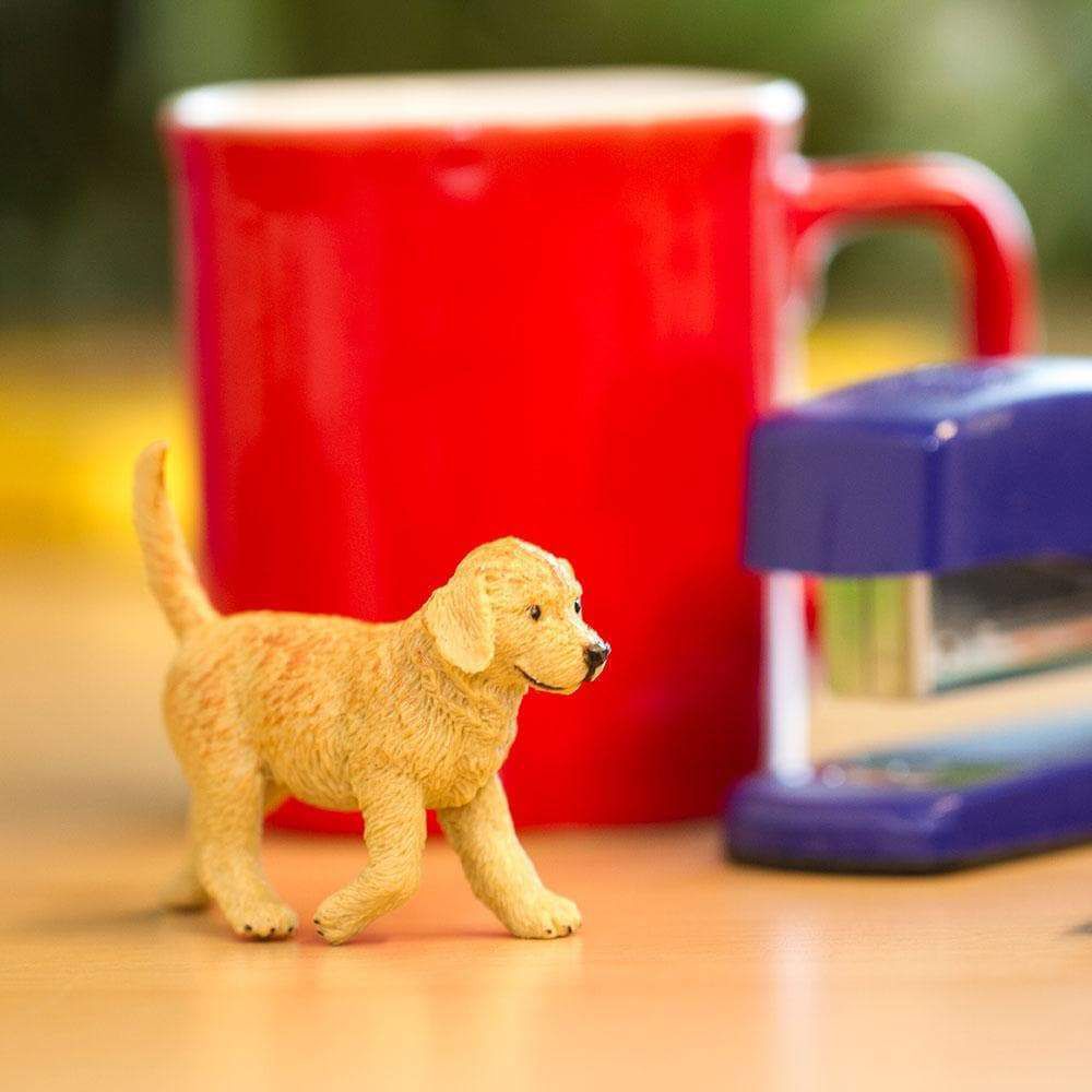 Figura Cachorro Golden Retriever Filhote Safari Ltd.