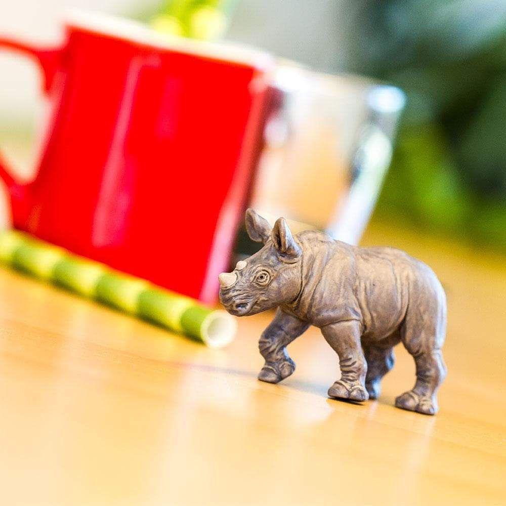 Figura Rinoceronte Branco Filhote Safari Ltd.