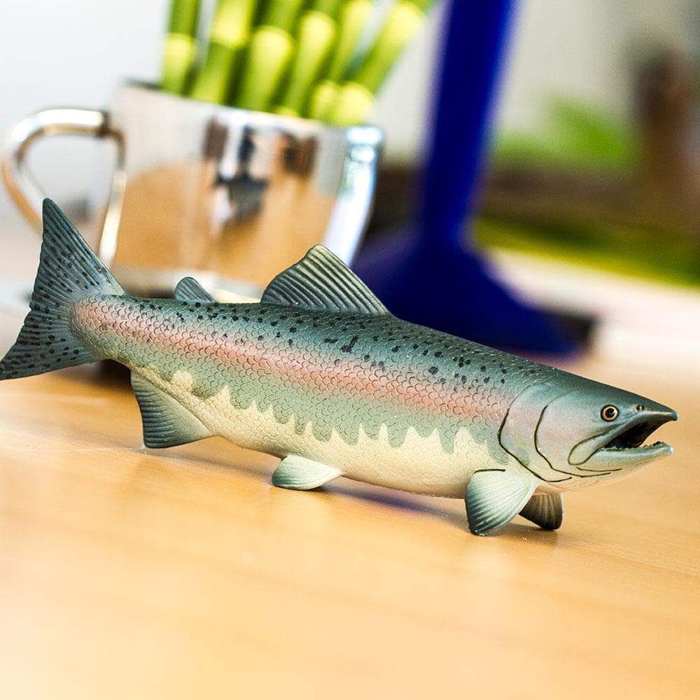 Figura Salmão Safari Ltd.