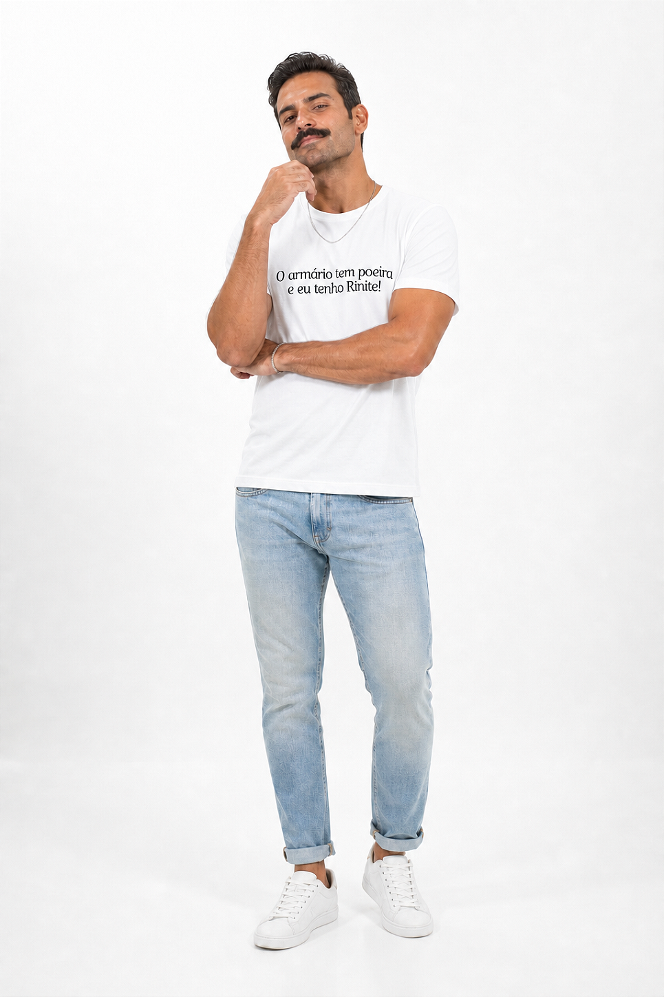 Camiseta - O armário tem poeira e eu tenho Rinite