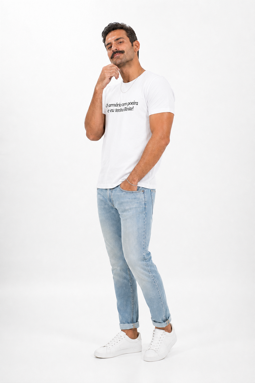 Camiseta - O armário tem poeira e eu tenho Rinite