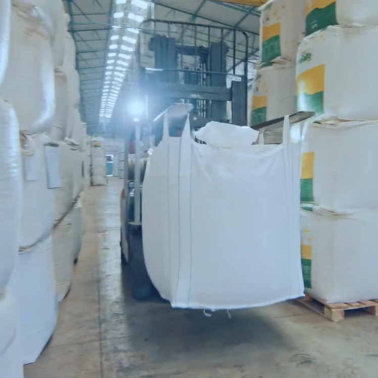 Saco Big Bag Modelo C1 Para Ensacar Entulhos Reciclagem Pode de Arvores Grãos Industria