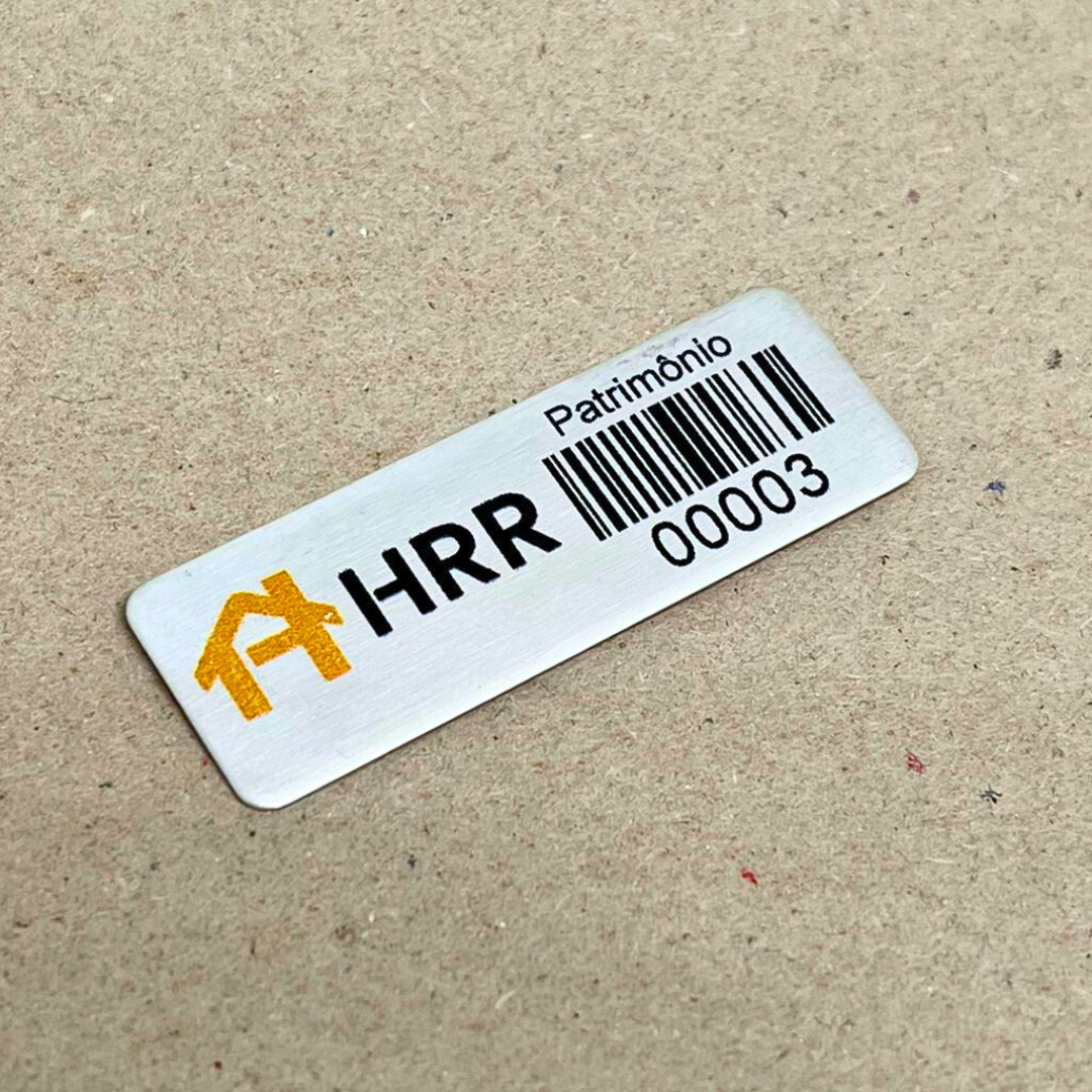 100 Plaquinhas Patrimoniais de Alumínio Personalizadas – 4,5x1,5 cm com Adesivo Dupla Face