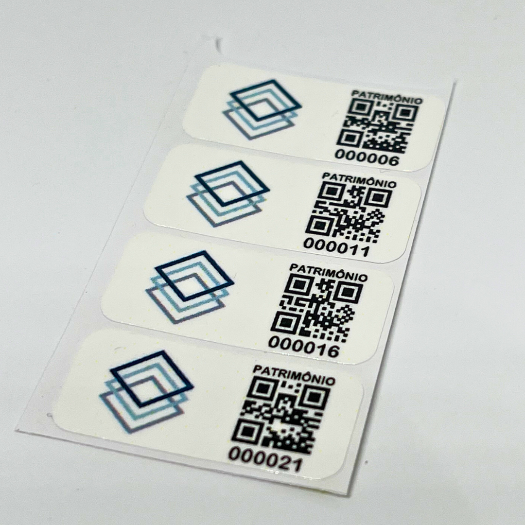 100 adesivos de vinil com impressão colorida e dados variáveis 30x13mm