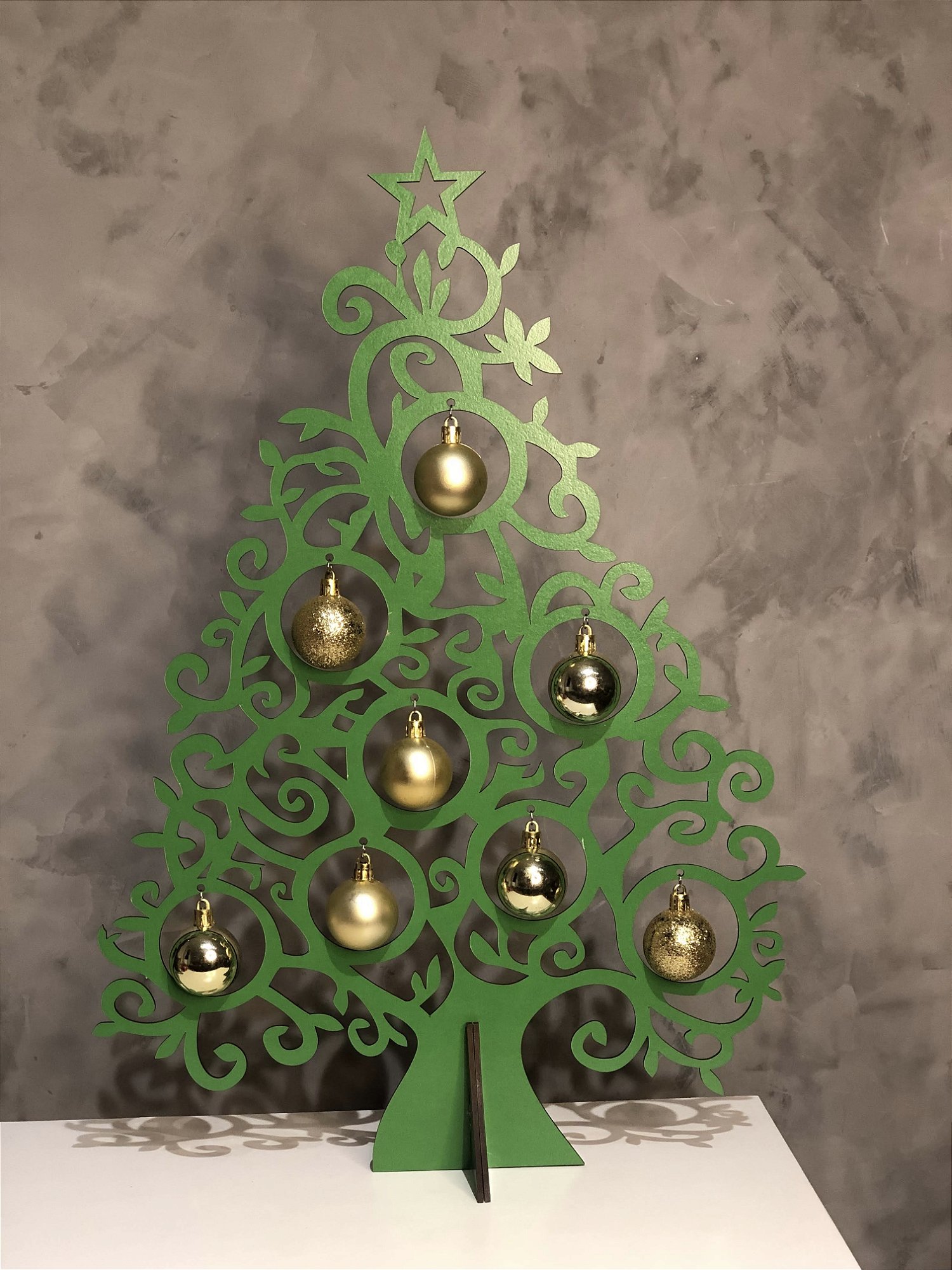Árvore de Natal em MDF Laminado (60x40cm) Enfeite Pinheiro Natalino