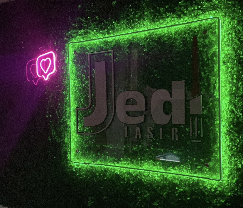 Letreiro Neon LED Botão Curtir em Acrílico (17x17cm) Rosa