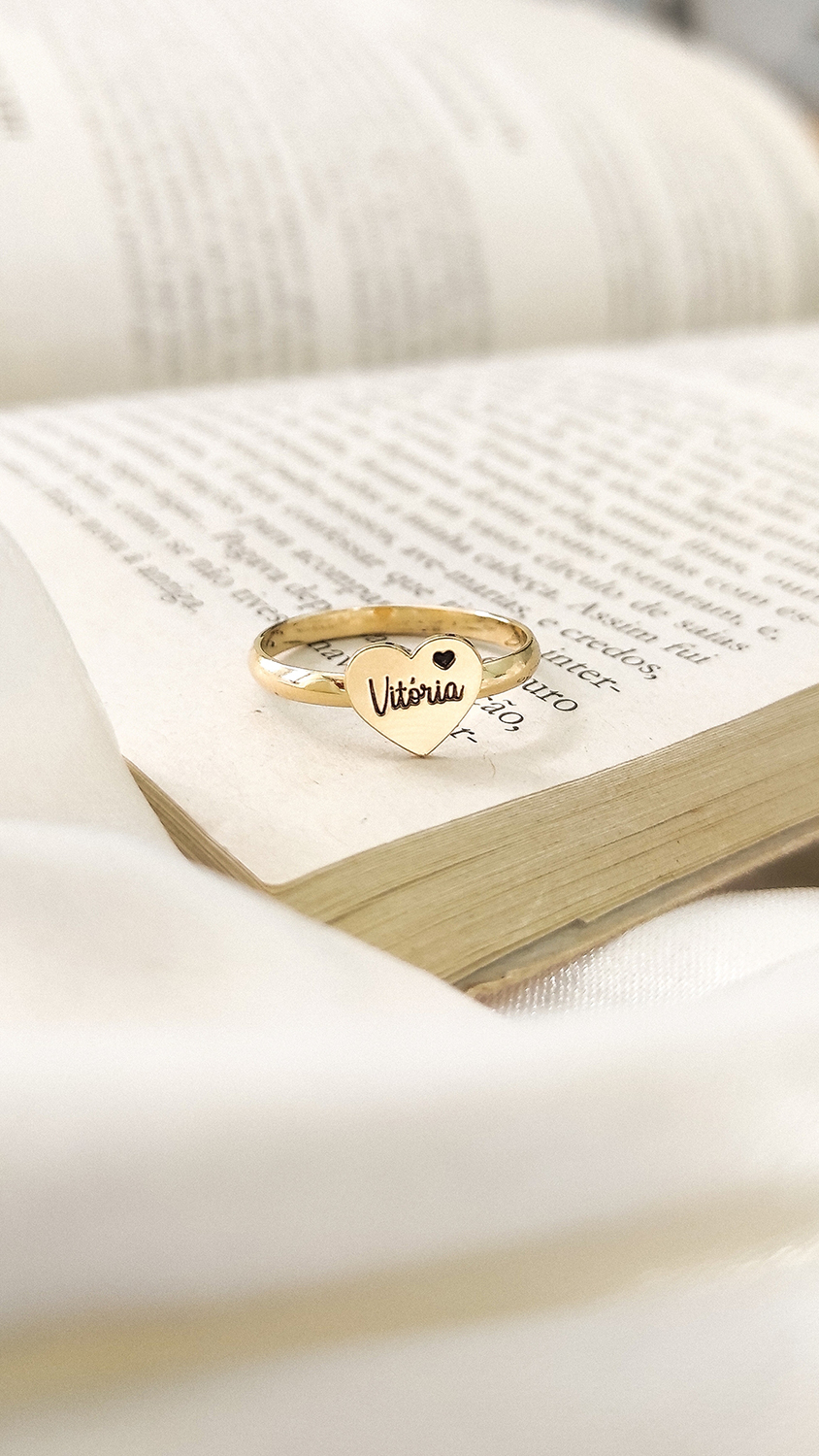 Anel Coração com Nome Personalizado – Banhado a Ouro 18k