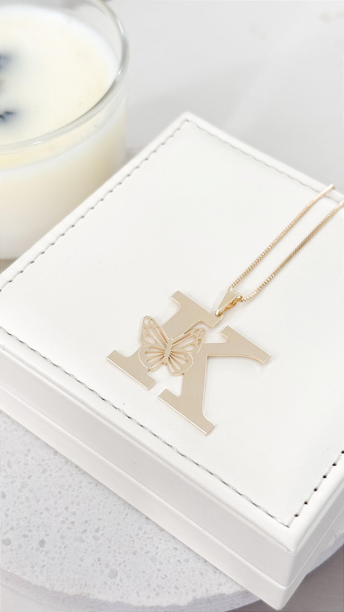 Colar Personalizado com Letra e Borboleta - Banho de Ouro 18k