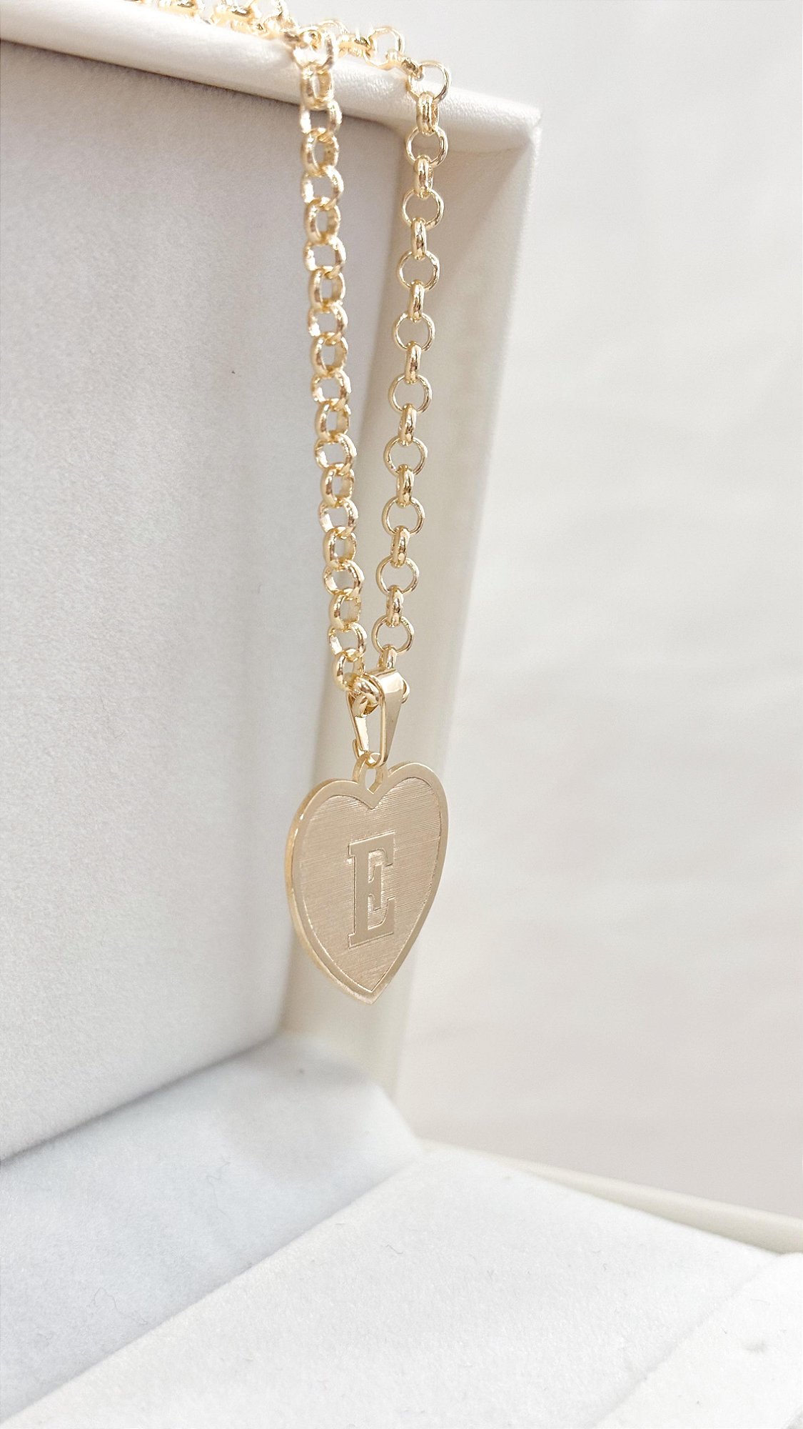 Colar Personalizado com Pingente Elo Portugues de Coração - Banho de Ouro 18k