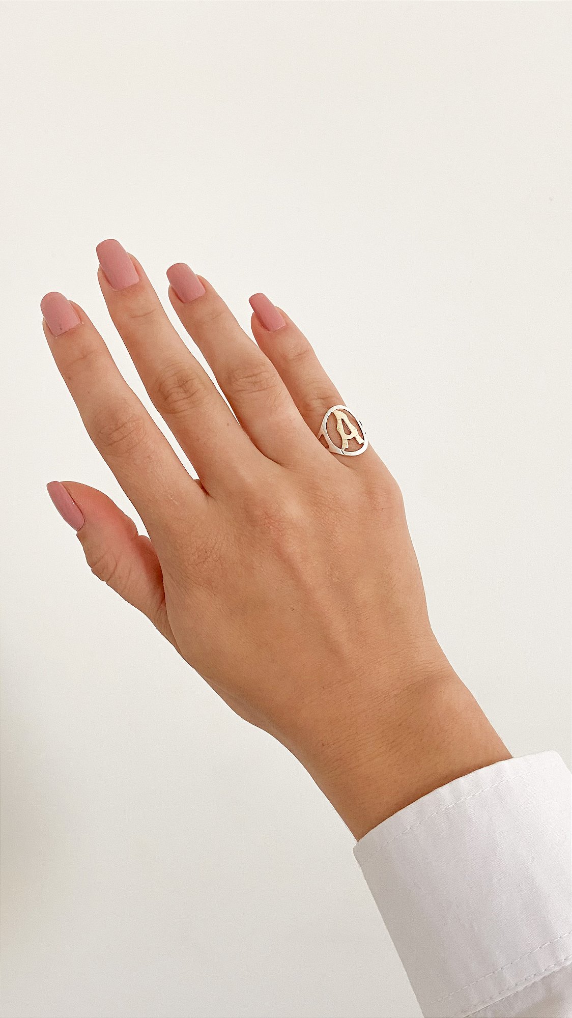 Anel Personalizado de Prata Pura com Filete de Ouro 18k