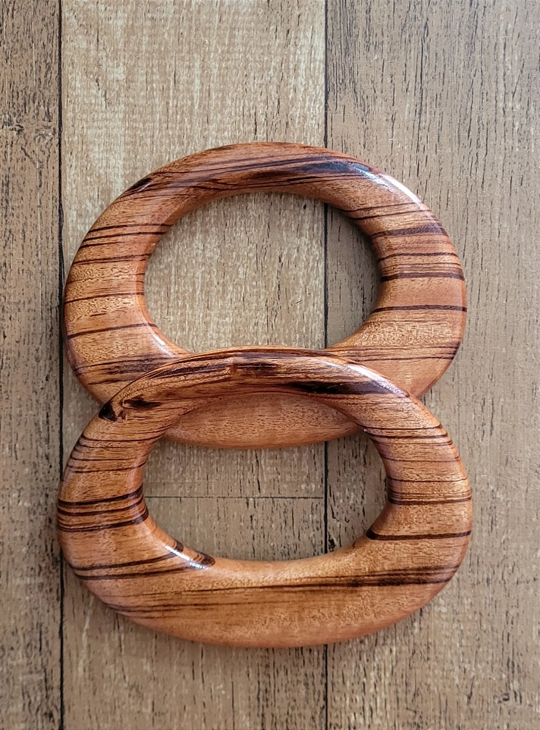 Oval Escultural