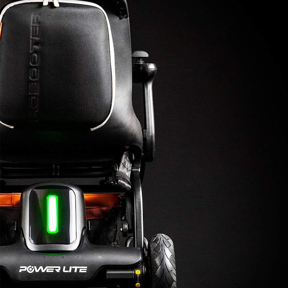 Cadeira de Rodas Motorizada Robooter E40 Black Edition - Power Lite