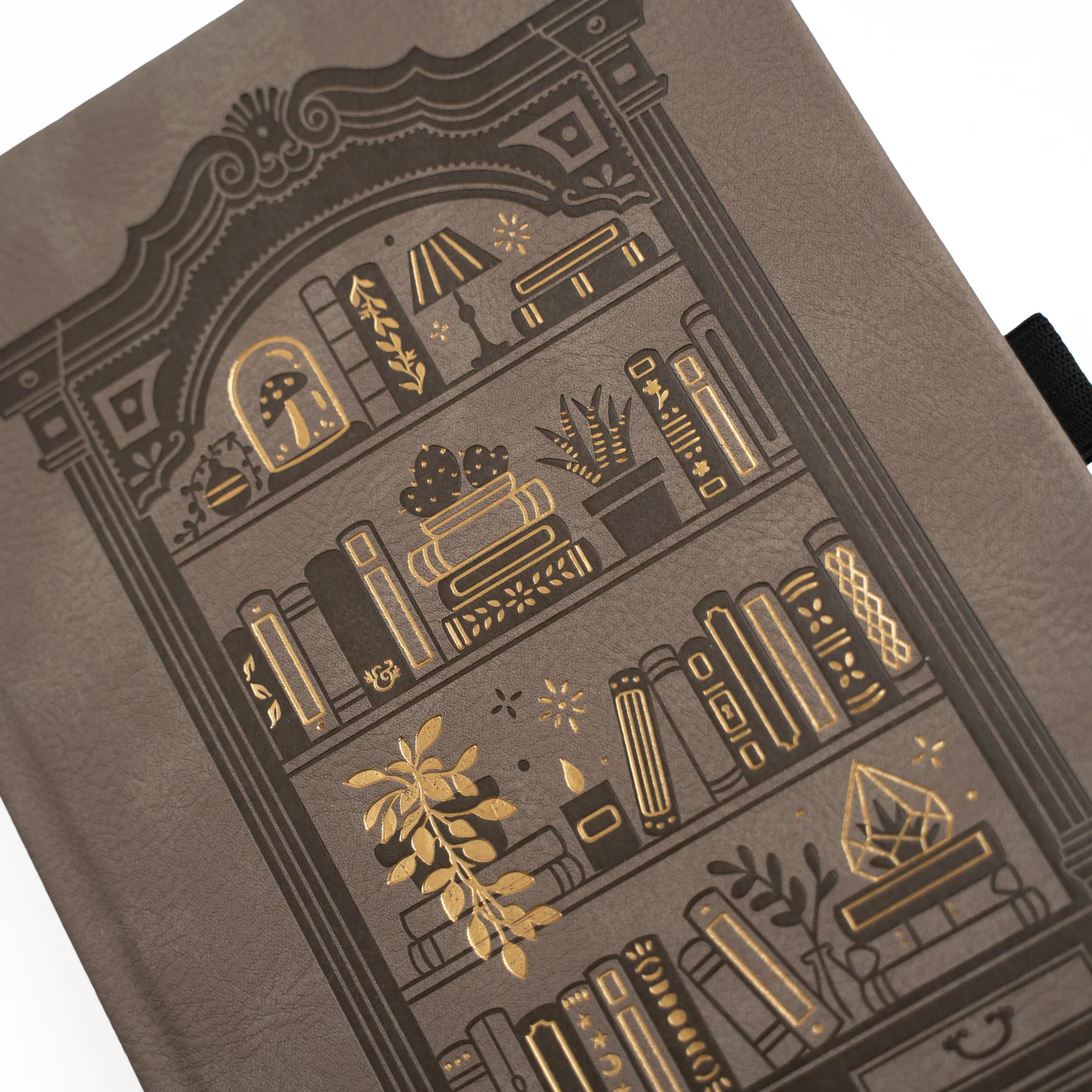Journal A6: Bookshelf - Archer & Olive