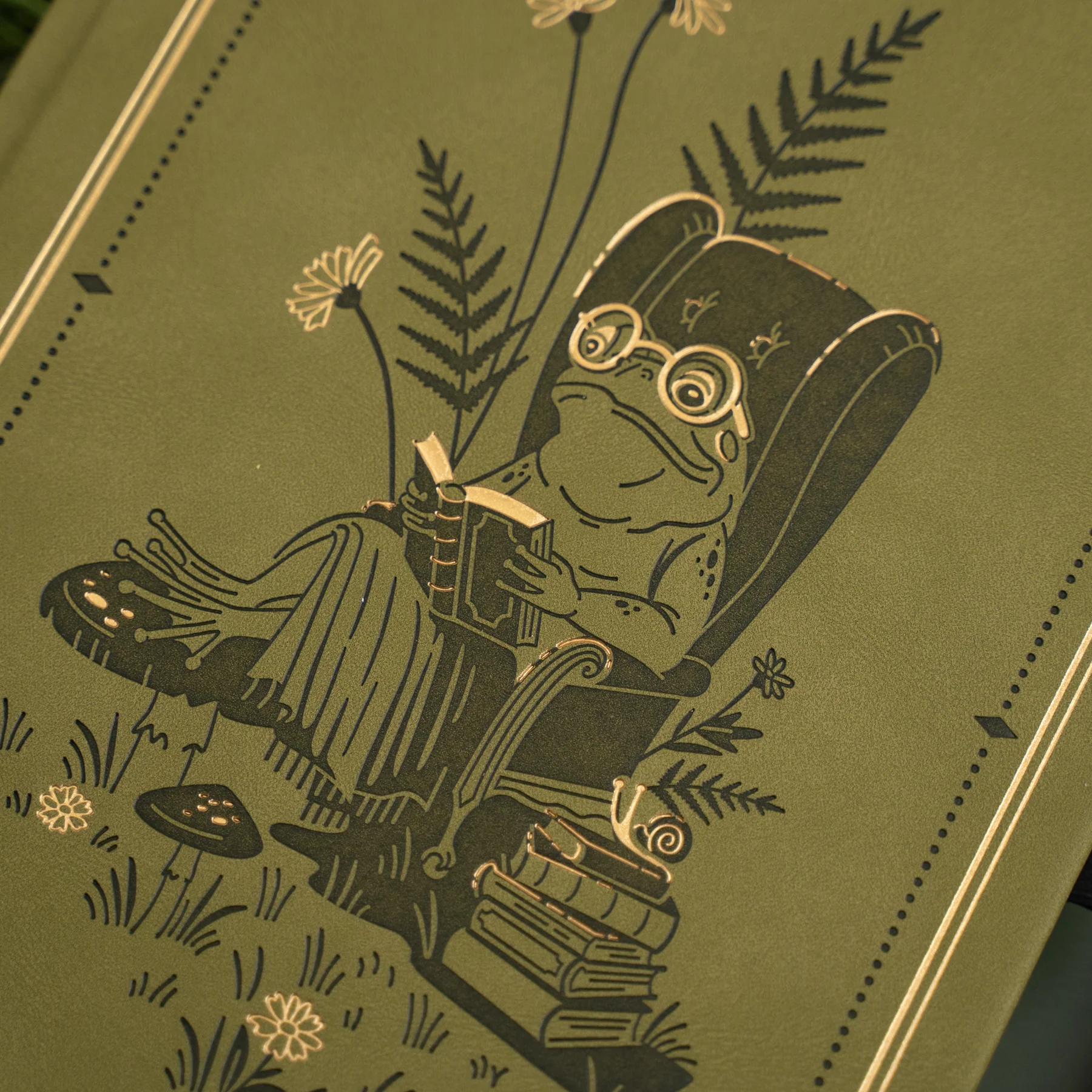 Journal Literary Frog - Archer & Olive