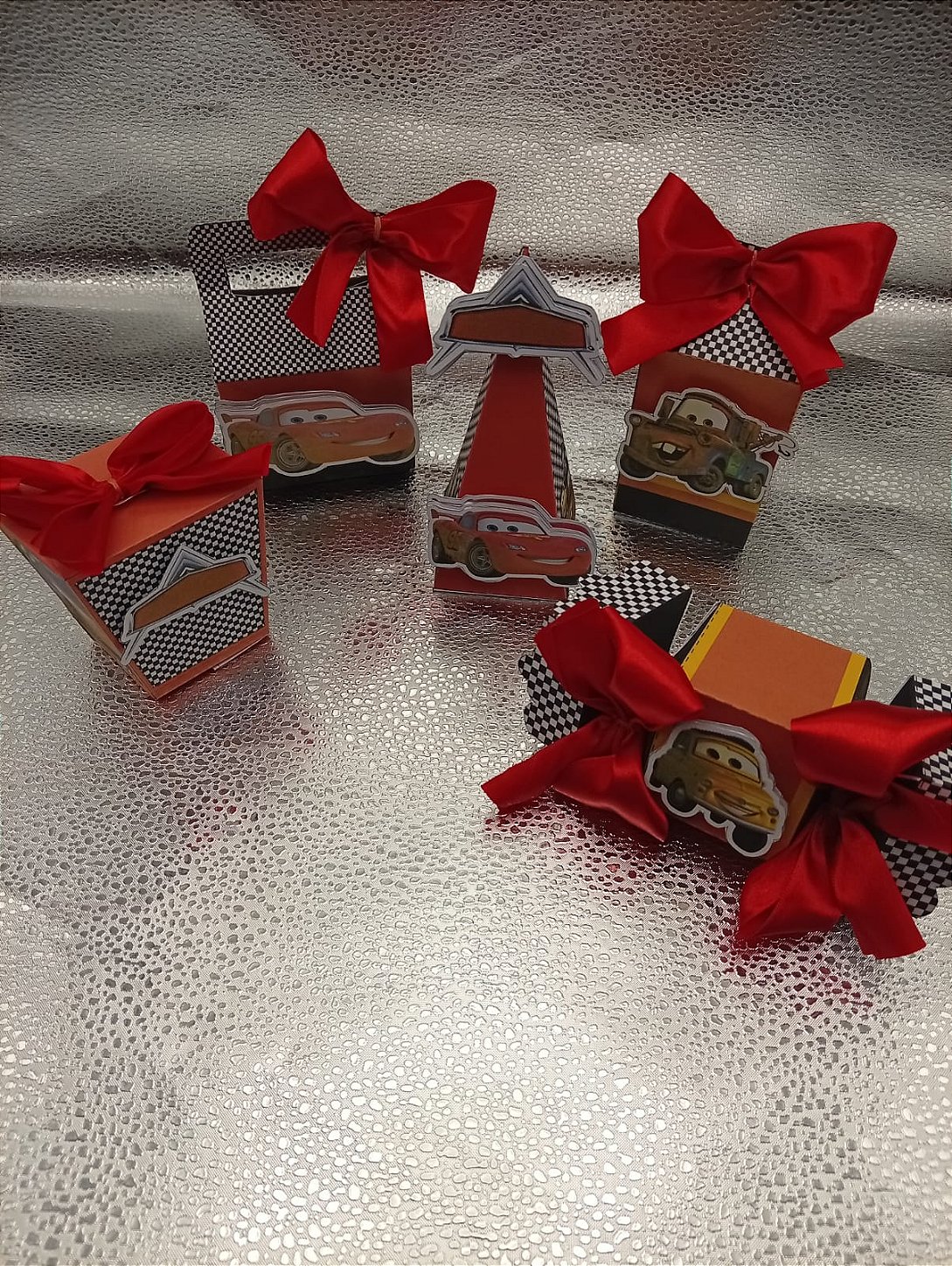 Kit Caixinhas Personalizadas Carros Relâmpagos