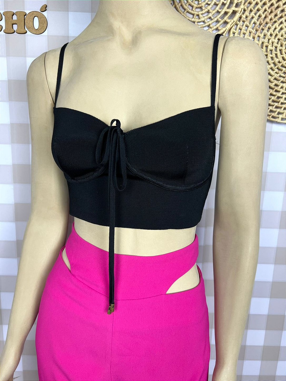 Cropped Nati Vozza Preto Tam M