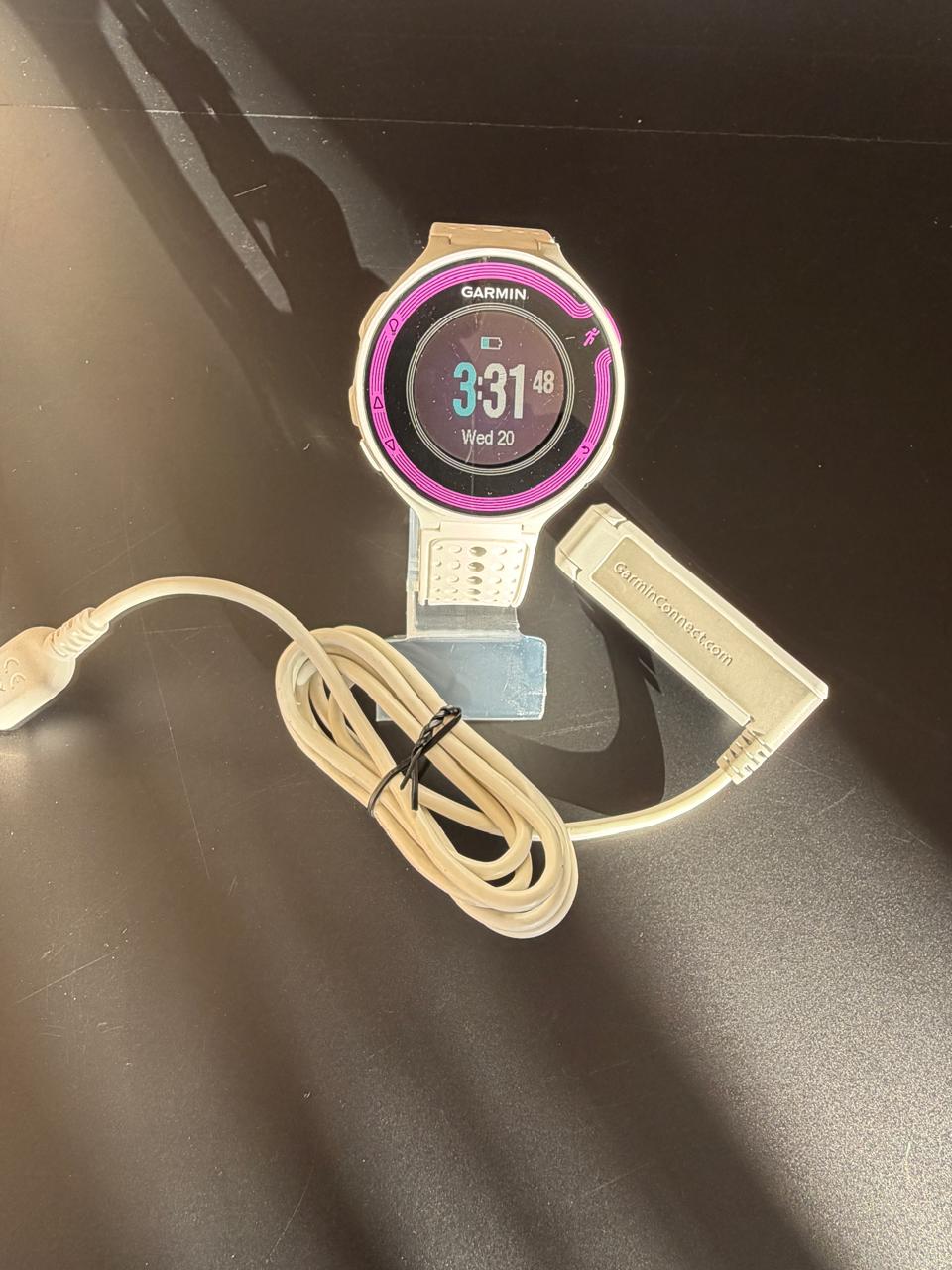 Relógio - Garmin Forerunner 220 - Branco/Lilas (USADO)