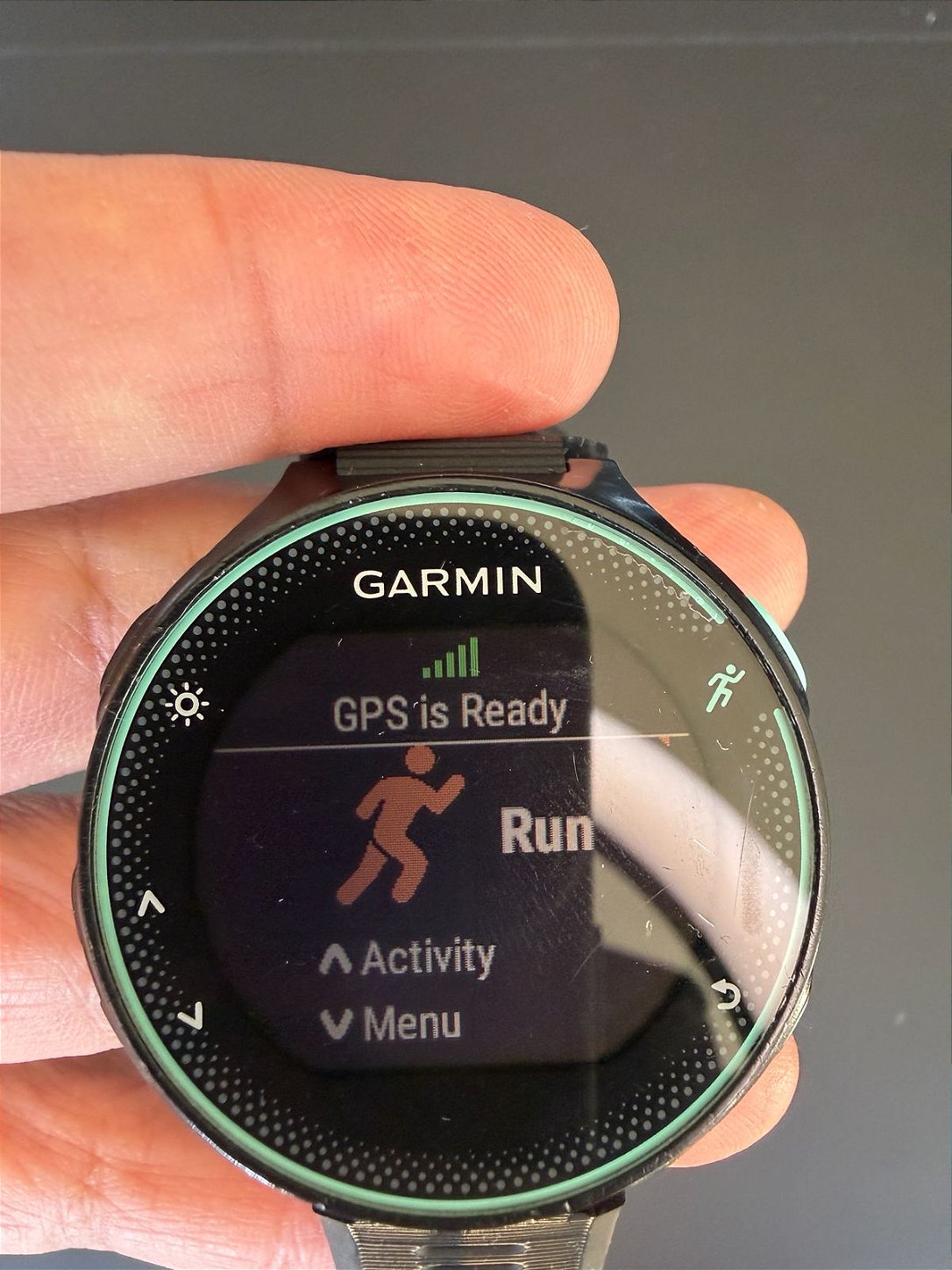 Garmin Forerunner 235 GPS Monitor Cardíaco Preto