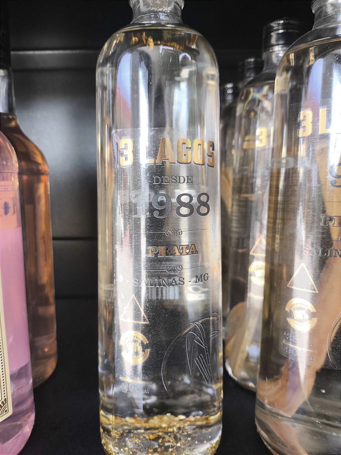 Cachaça prata com ouro salinas