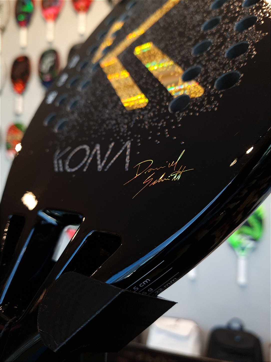 Raquete de Beach Tennis Bulldog Black 2026 - Daniel Schmitt | KONA